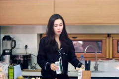 吃瓜阿姨侃娱乐,吃瓜阿姨揭秘娱乐圈幕后故事