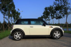 mini cooper车型及报价,经典小车魅力与价格一览