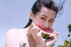 娱乐吃瓜头像女,揭秘网红头像背后的故事